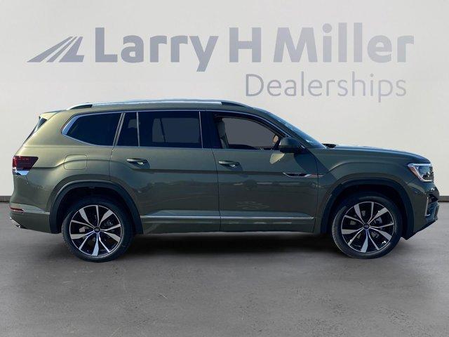 new 2025 Volkswagen Atlas car, priced at $52,436