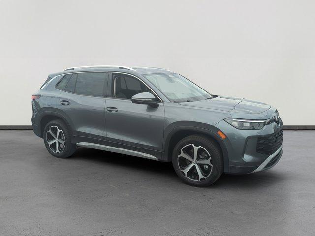 new 2025 Volkswagen Tiguan car, priced at $35,360
