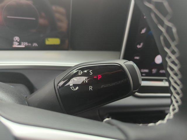 new 2025 Volkswagen Tiguan car, priced at $35,360