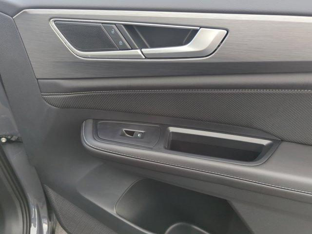 new 2026 Volkswagen Atlas Cross Sport car, priced at $46,331