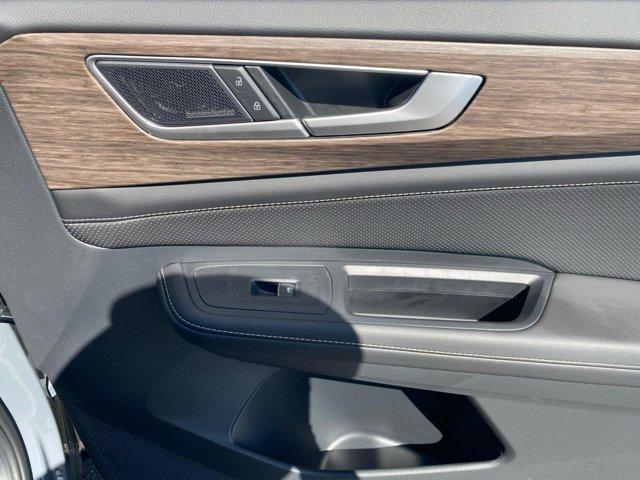 new 2025 Volkswagen Atlas car, priced at $52,309