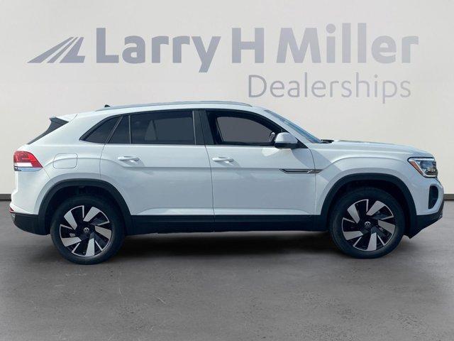 new 2025 Volkswagen Atlas Cross Sport car, priced at $43,953