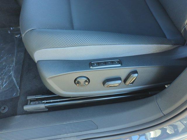 new 2025 Volkswagen ID.4 car, priced at $51,552