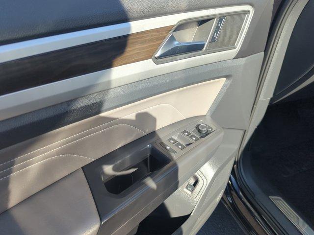 used 2023 Volkswagen Atlas car, priced at $26,999