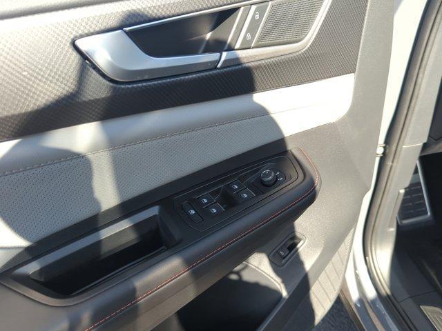 new 2025 Volkswagen Atlas car, priced at $42,848