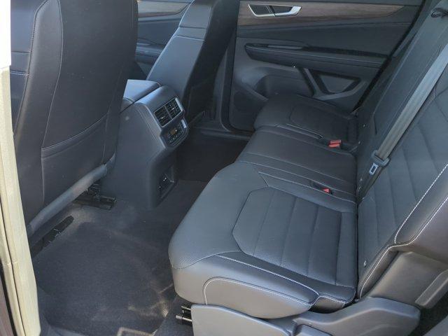 new 2025 Volkswagen Atlas car, priced at $43,334