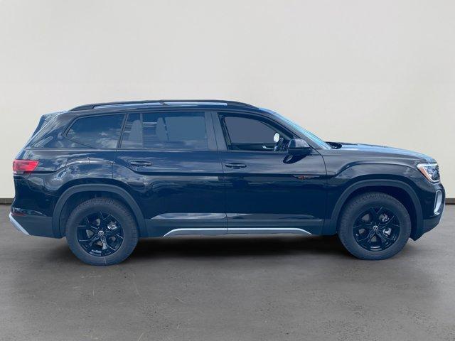 new 2025 Volkswagen Atlas car, priced at $43,059
