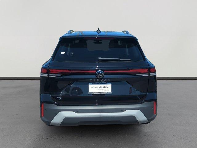 new 2025 Volkswagen Tiguan car, priced at $32,577
