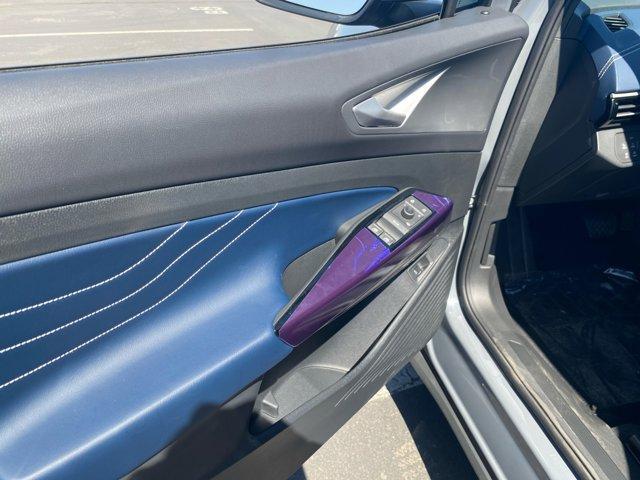 new 2025 Volkswagen ID.4 car, priced at $47,176
