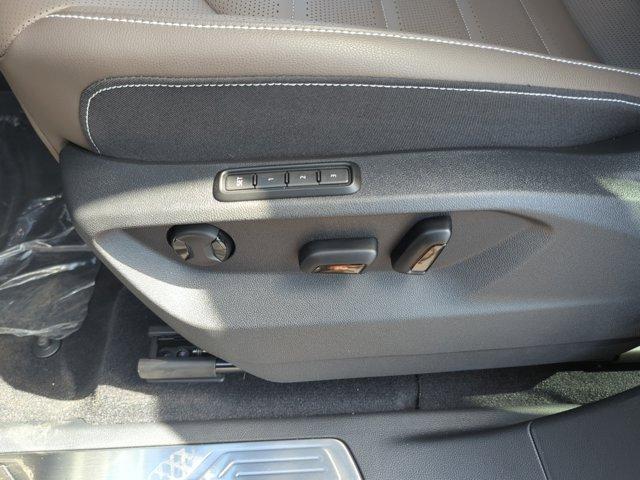 new 2026 Volkswagen Atlas car, priced at $50,034