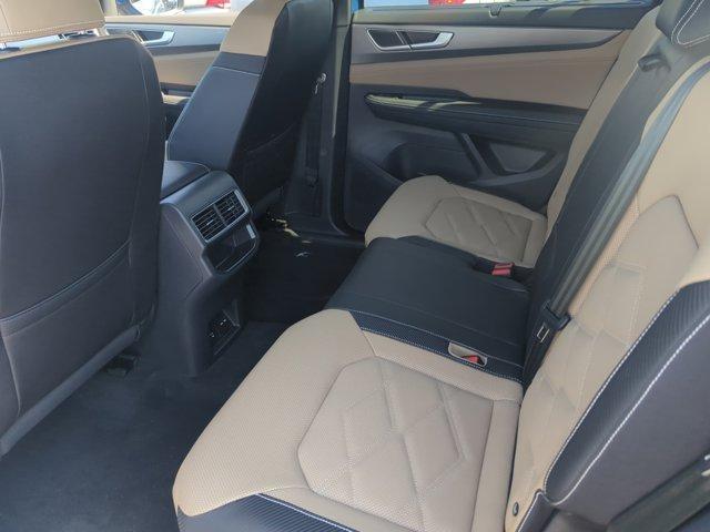 new 2026 Volkswagen Atlas Cross Sport car, priced at $45,621