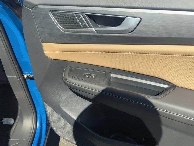 new 2026 Volkswagen Atlas Cross Sport car, priced at $45,621