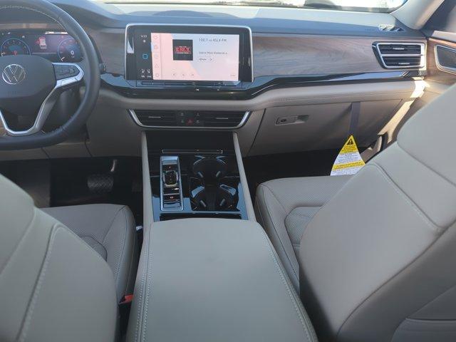 new 2026 Volkswagen Atlas car, priced at $44,474