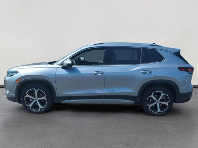new 2025 Volkswagen Tiguan car, priced at $32,927