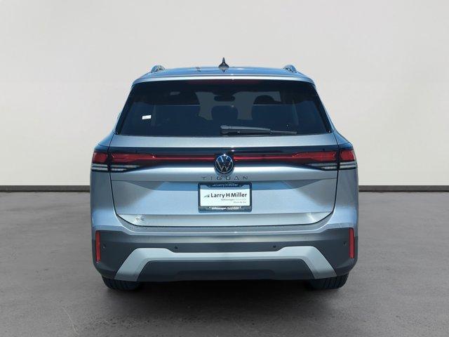 new 2025 Volkswagen Tiguan car, priced at $32,927