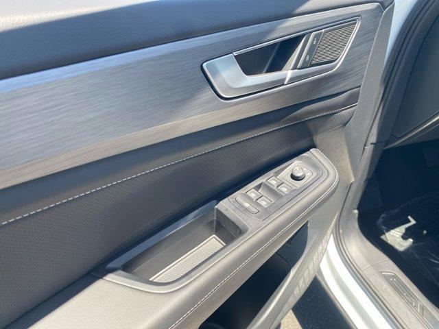 new 2025 Volkswagen Atlas Cross Sport car, priced at $42,761