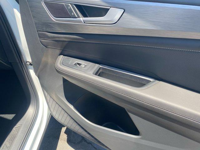 new 2025 Volkswagen Atlas Cross Sport car, priced at $42,761