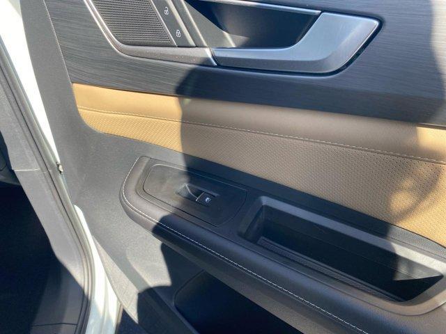 new 2025 Volkswagen Atlas Cross Sport car, priced at $41,068