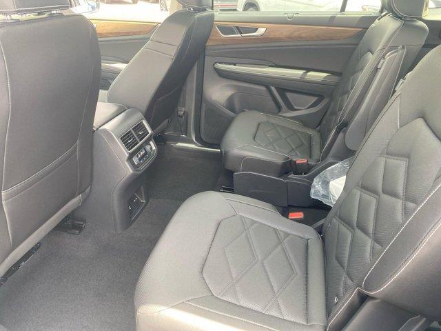 new 2025 Volkswagen Atlas car, priced at $43,039
