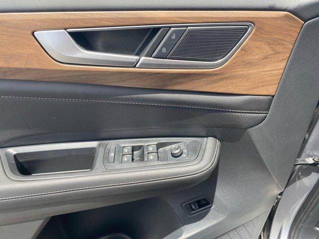 new 2025 Volkswagen Atlas car, priced at $43,039