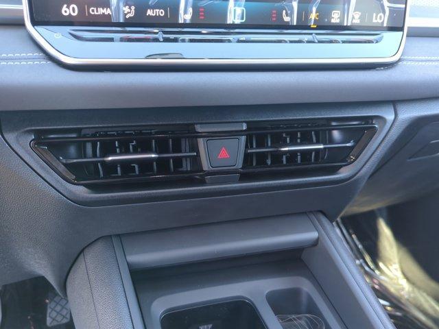 new 2026 Volkswagen Tiguan car, priced at $33,662