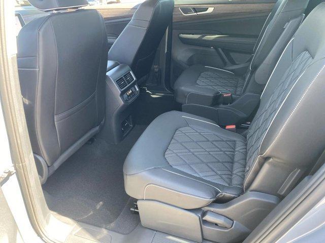new 2025 Volkswagen Atlas car, priced at $54,804