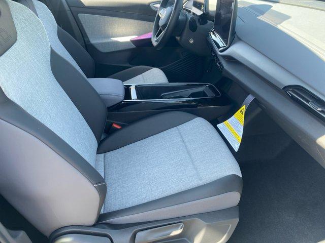 new 2025 Volkswagen ID.4 car, priced at $43,871