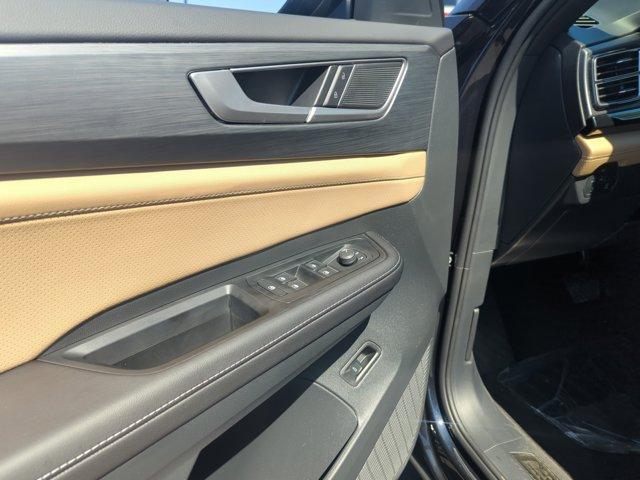 new 2026 Volkswagen Atlas Cross Sport car, priced at $44,421