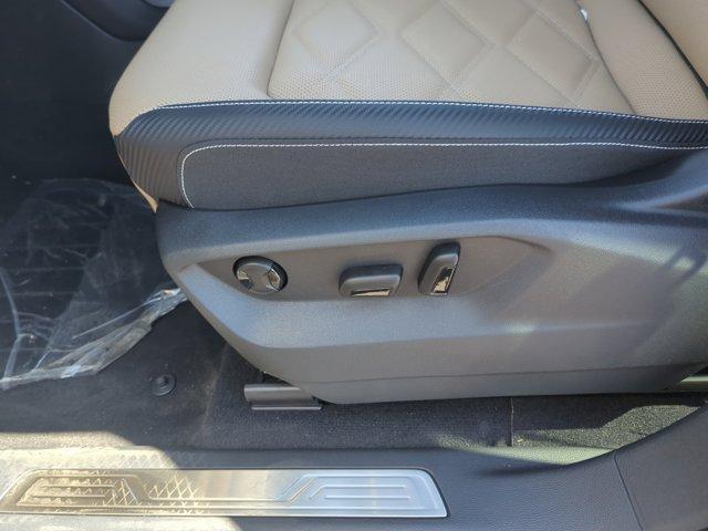 new 2026 Volkswagen Atlas Cross Sport car, priced at $44,421