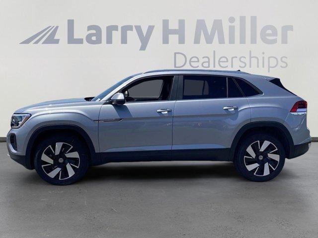 new 2024 Volkswagen Atlas Cross Sport car, priced at $38,268