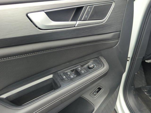 new 2026 Volkswagen Atlas Cross Sport car, priced at $42,812