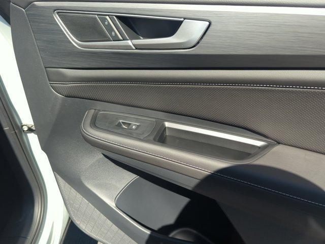 new 2026 Volkswagen Atlas Cross Sport car, priced at $43,407