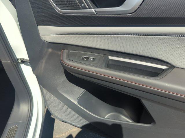 new 2026 Volkswagen Atlas car, priced at $48,003