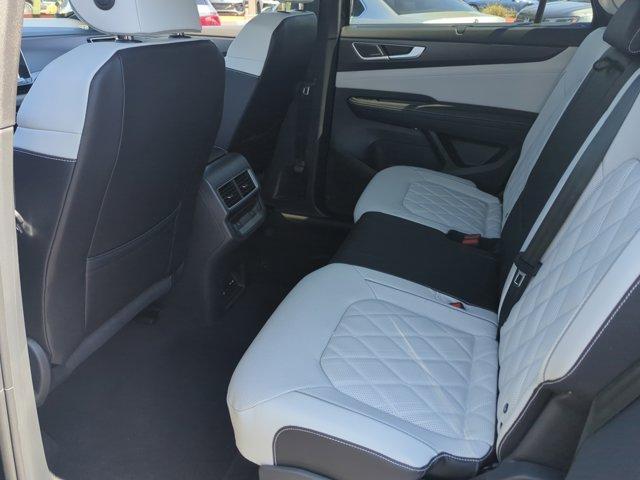 new 2026 Volkswagen Atlas Cross Sport car, priced at $53,676