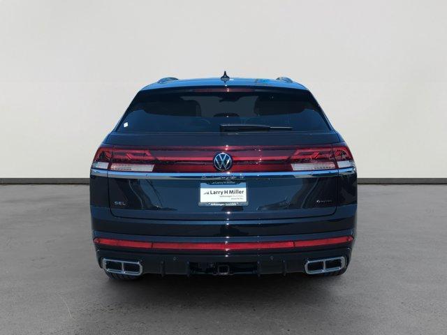 new 2026 Volkswagen Atlas Cross Sport car, priced at $53,676