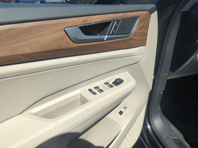 new 2026 Volkswagen Atlas car, priced at $45,708