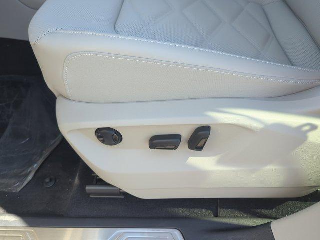 new 2026 Volkswagen Atlas car, priced at $45,708