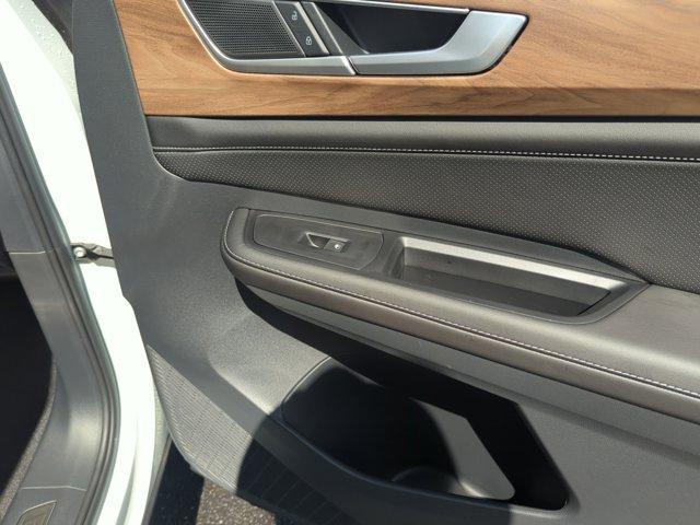 new 2026 Volkswagen Atlas car, priced at $46,473