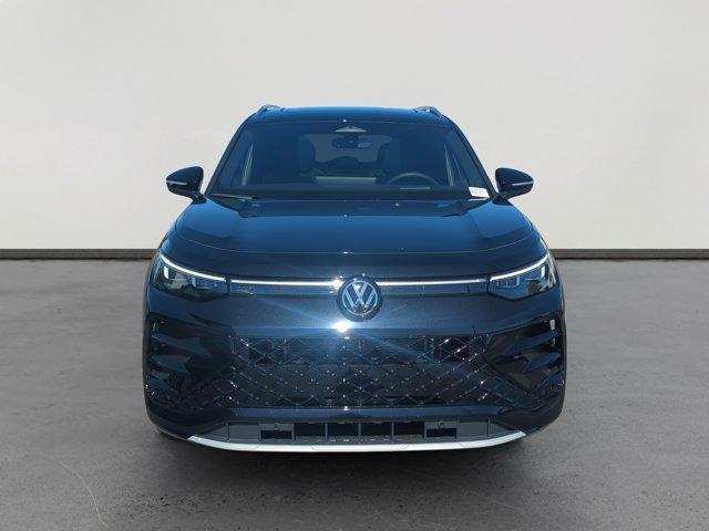 new 2025 Volkswagen Tiguan car, priced at $40,058