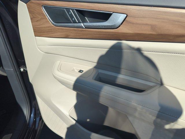 new 2026 Volkswagen Atlas car, priced at $44,418