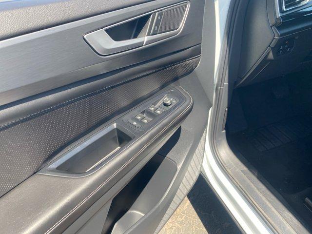 used 2024 Volkswagen Atlas Cross Sport car, priced at $34,498