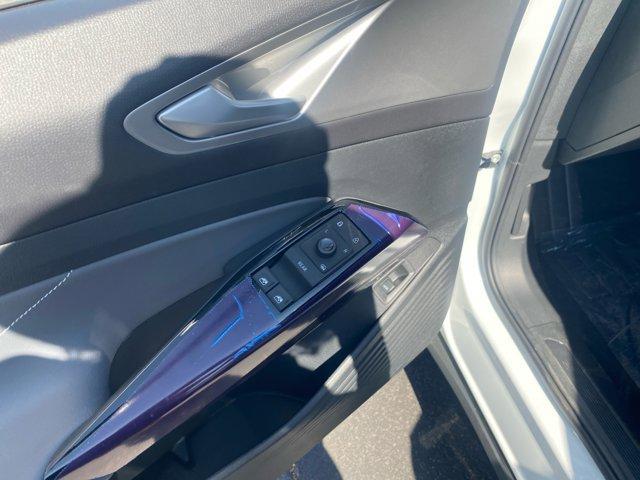 new 2025 Volkswagen ID.4 car, priced at $47,631