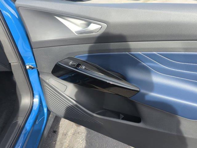 new 2025 Volkswagen ID.4 car, priced at $48,852