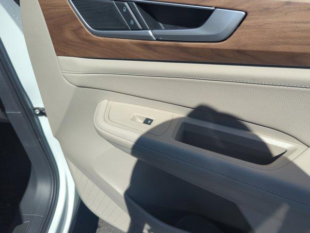 new 2026 Volkswagen Atlas car, priced at $43,670