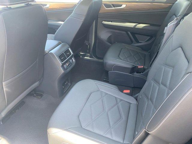 new 2025 Volkswagen Atlas car, priced at $42,104