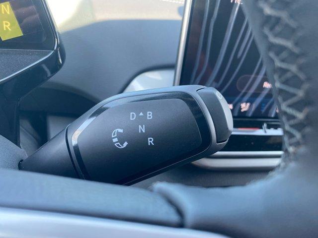 new 2025 Volkswagen ID.4 car, priced at $51,236