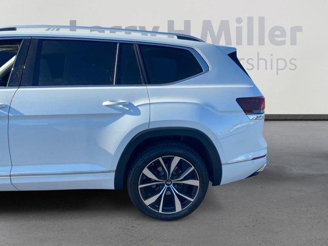 new 2025 Volkswagen Atlas car, priced at $53,356