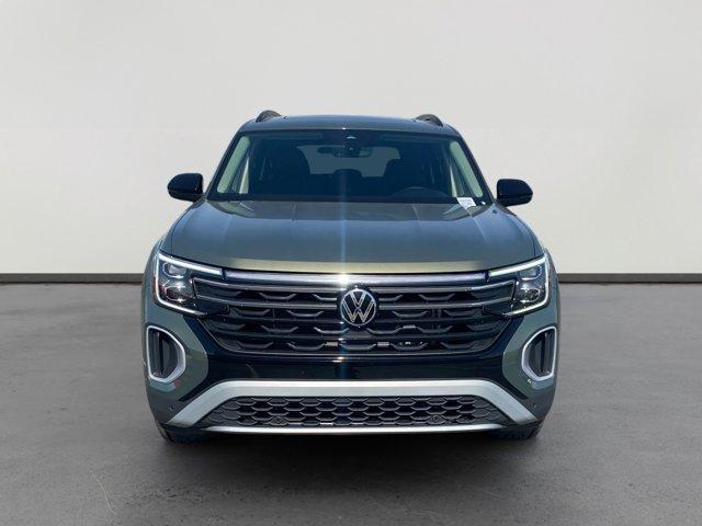 new 2025 Volkswagen Atlas car, priced at $43,574
