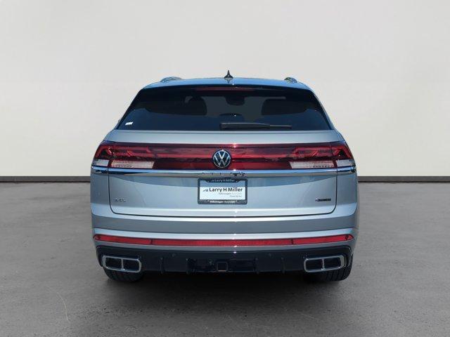 new 2026 Volkswagen Atlas Cross Sport car, priced at $53,676