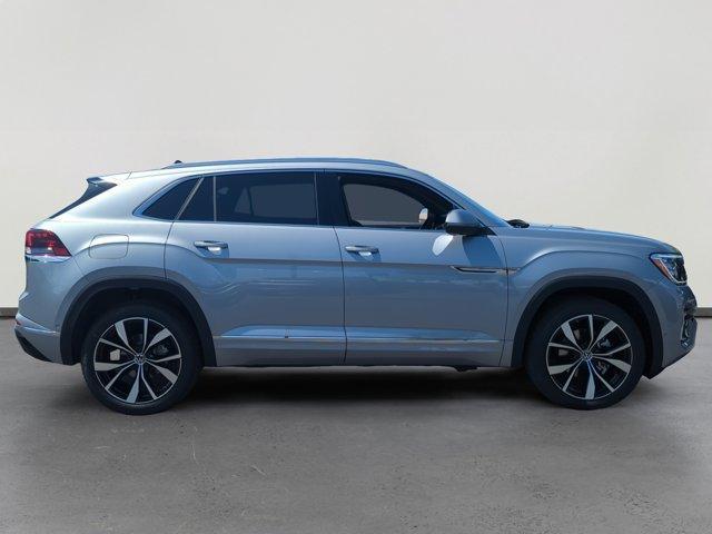 new 2026 Volkswagen Atlas Cross Sport car, priced at $53,676
